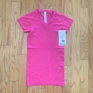 Lululemon Swiftly Tech SS Crew top